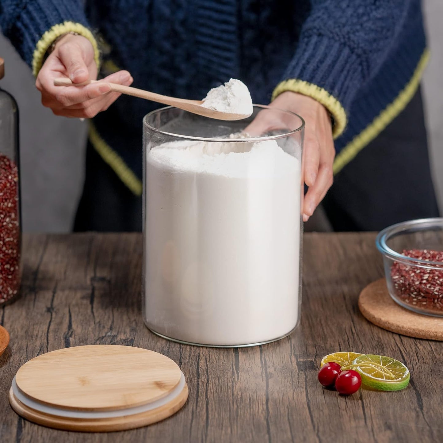 RAJ ROYAL Borosilicate Airtight Food Storage Jar with Wooden Lid Capacity  2000 ML